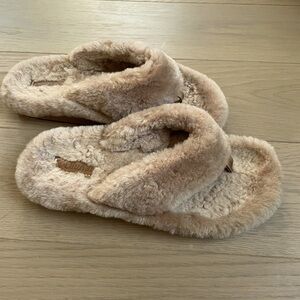 Olukai Kīpe'a Heu Women’s Size 7 Slipper - Tan